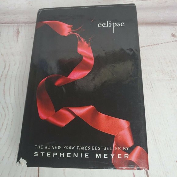 Twilight,New Moon,Eclipse & Breaking Dawn Books - Picture 4 of 12
